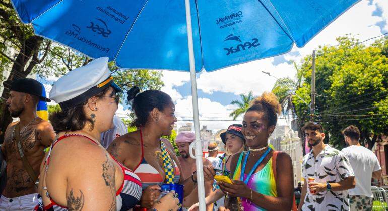 Cadastramento de ambulantes para o Carnaval 2024 começa nesta terça-feira (16)