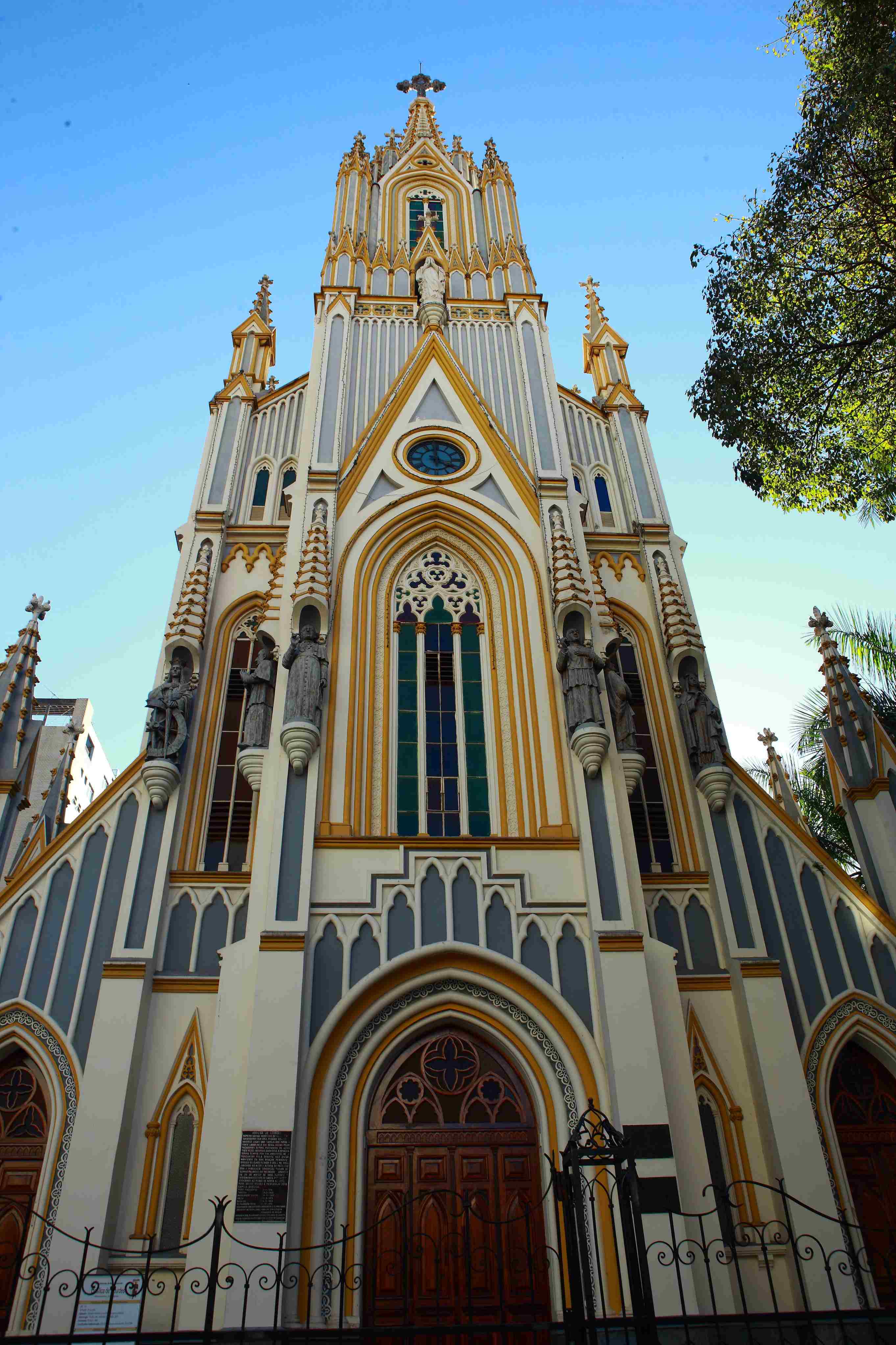 Fachada Basílica Nossa Senhora de Lourdes