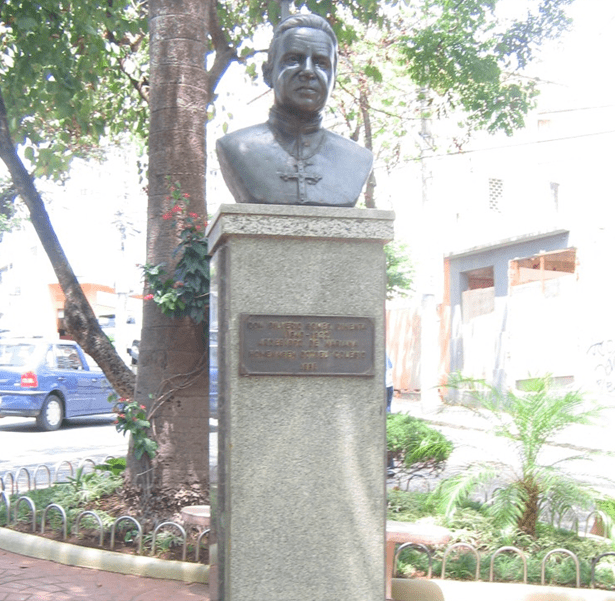 Busto de Dom Silvério.