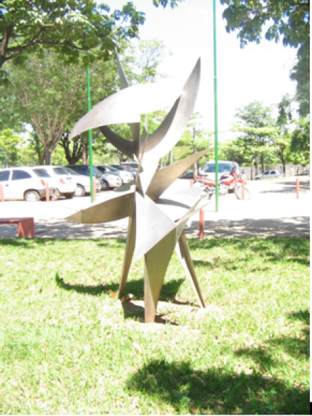 Escultura Revoada de Pássaros