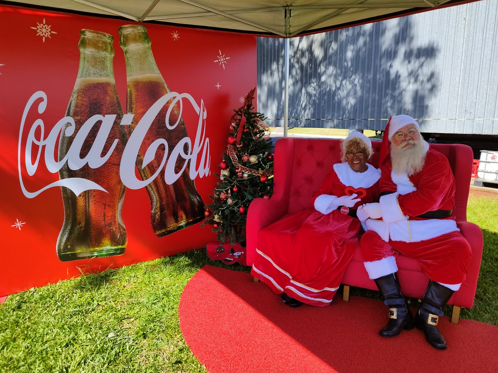 Caravana Iluminada de Natal da Coca Cola FEMSA Brasil Portal