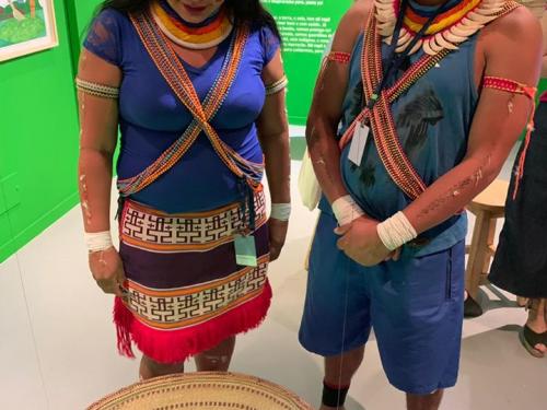 Sábado com Libras - Visita pela Exposição Mundos Indígenas - Espaço do Conhecimento UFMG