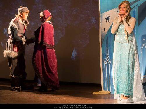 Espetáculo Teatral: Rainha da Neve