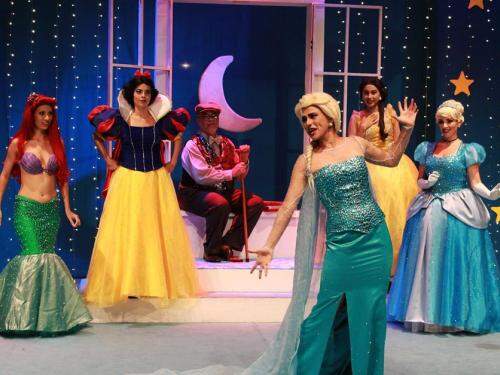 Festival de Teatro Villa Maria - A história das princesas e seus príncipes
