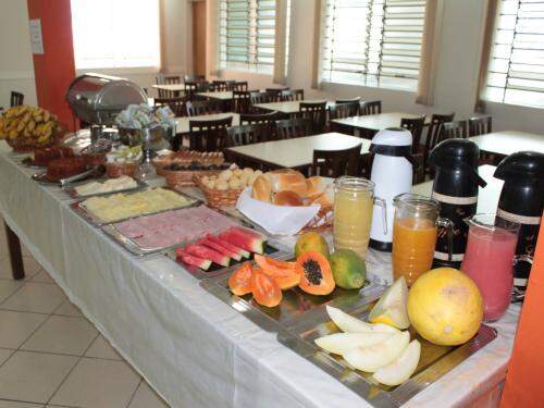 Campos Gerais Hotel - Café da Manhã