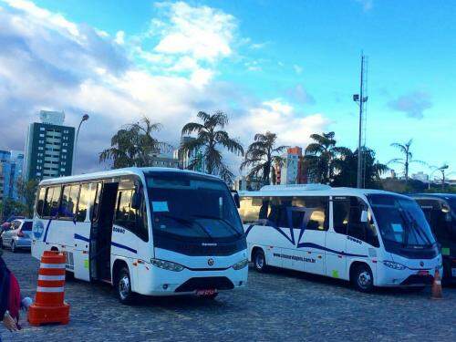 Ônibus - Cia Tour