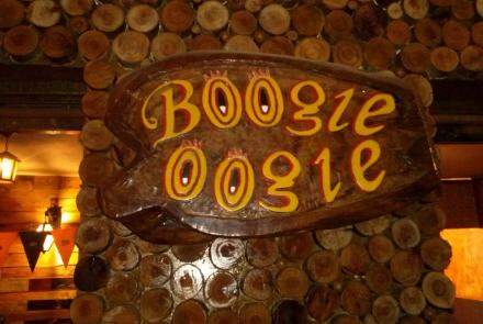 Boogie Oogie decoração do bar