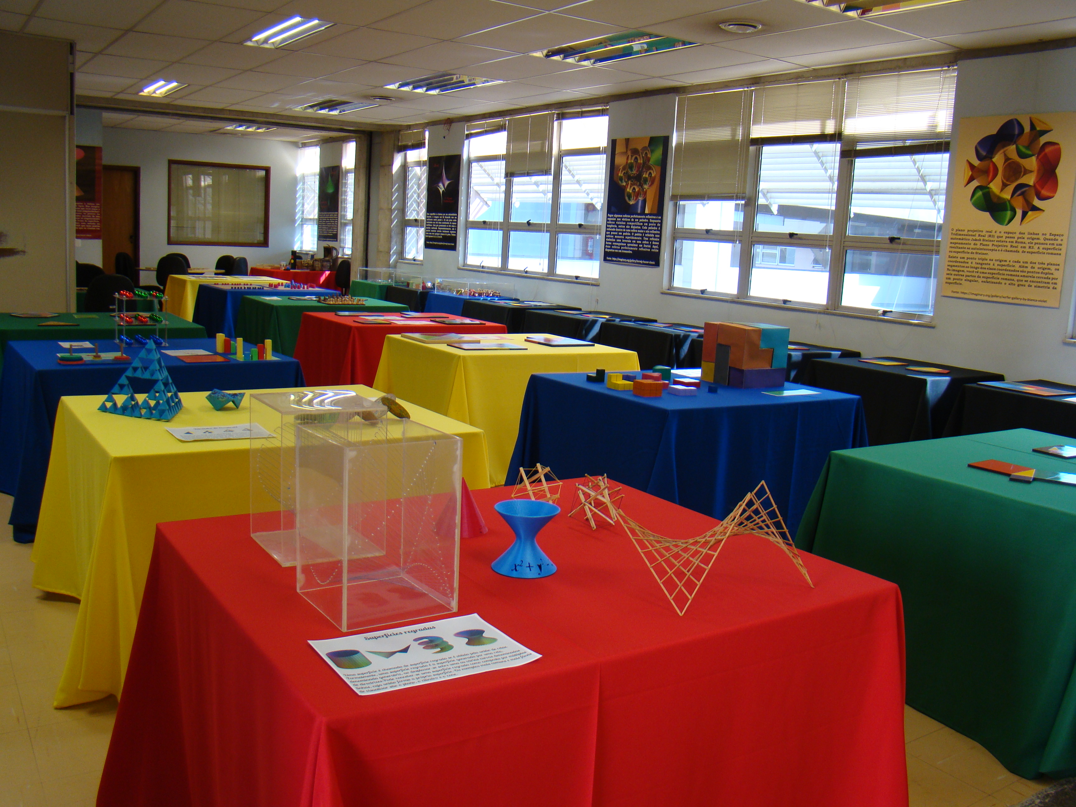 Acervo do Museu da Matemática