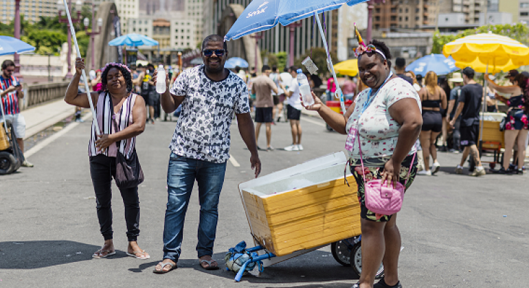 PBH abre cadastramento de ambulantes para o Carnaval de Belo Horizonte 2024