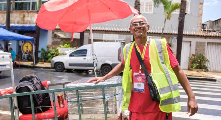 PBH credencia 11.528 ambulantes para o Carnaval de 2026