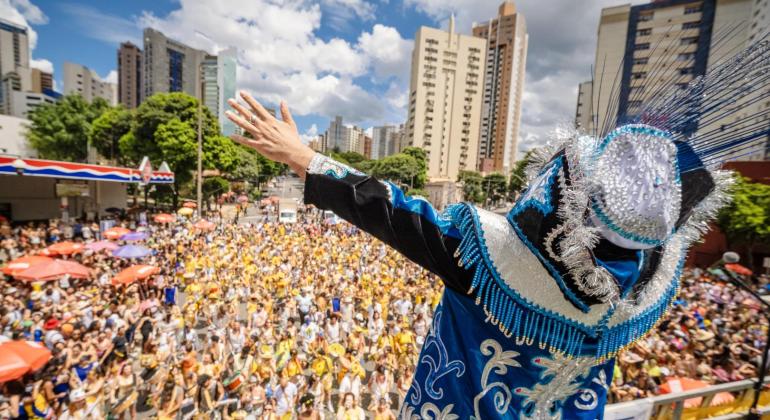 Mais de 155 mil foliões movimentam as ruas de BH em 116 cortejos no segundo final de semana do Carnaval