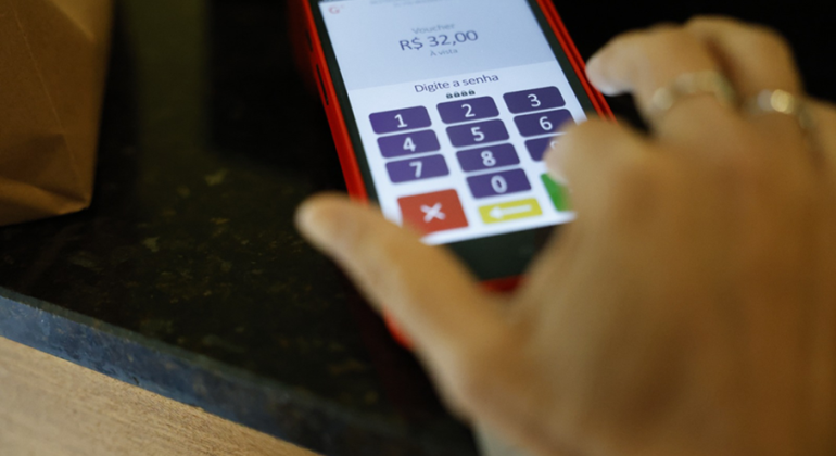 Procon BH dá dicas para que os foliões não caiam em golpes durante as compras