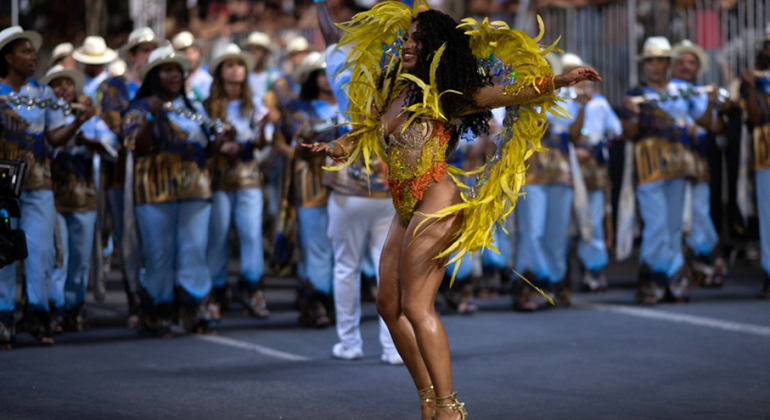 Escolas de samba e blocos caricatos entram na passarela da Andradas na próxima segunda (16) e terça-feira (17)