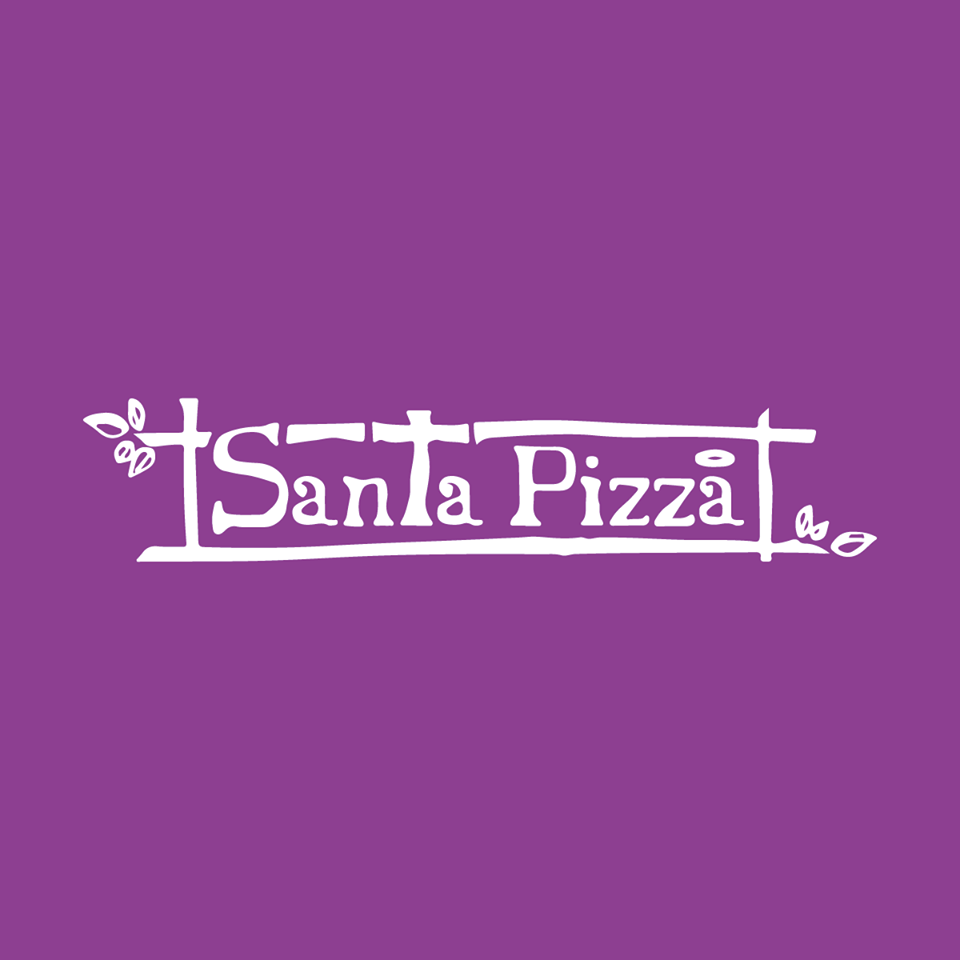 Divulgação/Facebook Santa Pizza BH Deliciosas pizzas preparadas em forno à lenha.