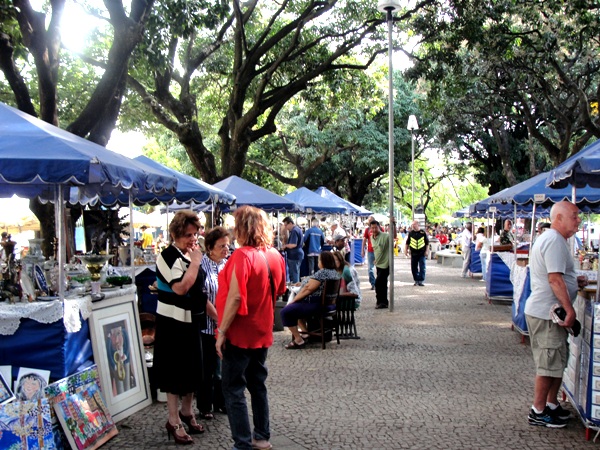 Feira Tom Jobim e Antiguidades