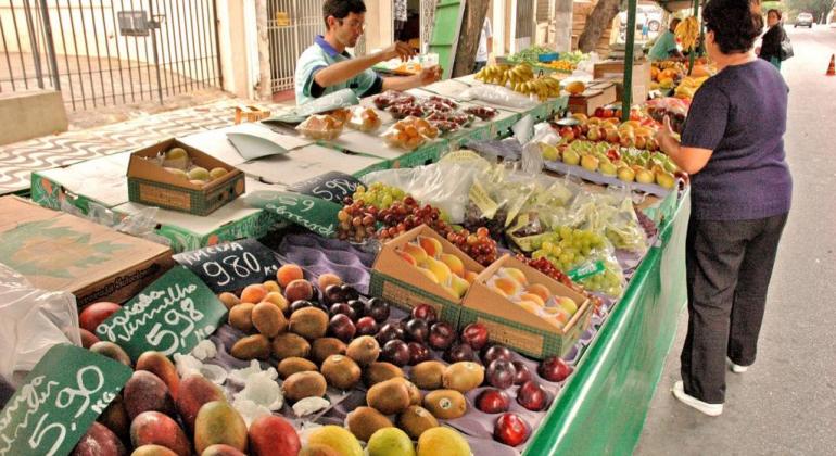 Feira da Avenida Silva Lobo