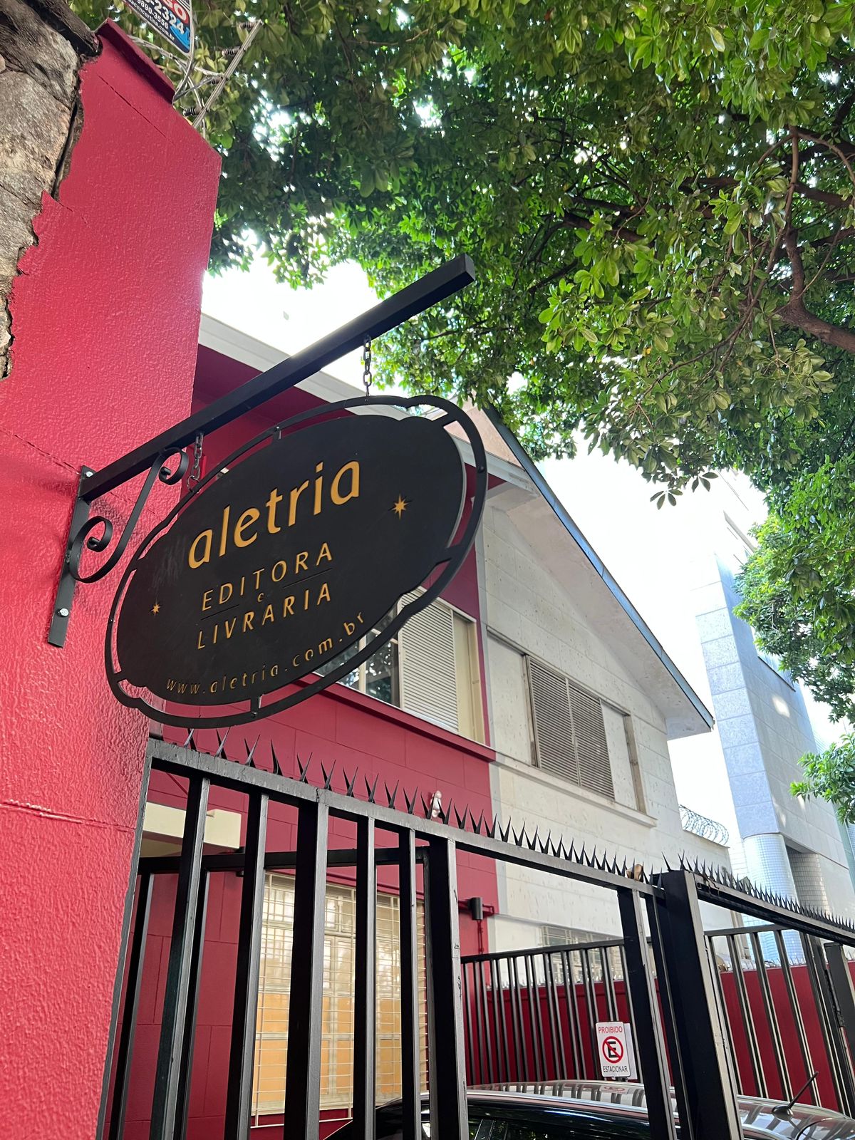 Reprodução Oficial Livraria da Aletria