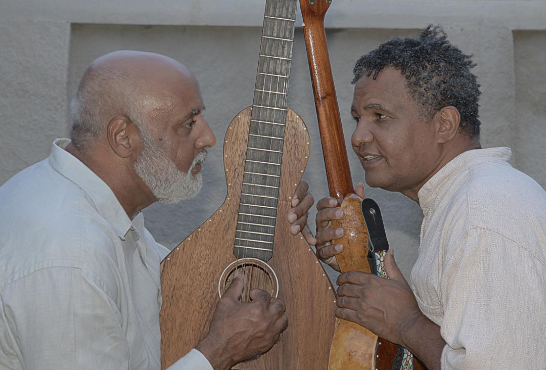A melodia vem do chão, da musicalidade, da poesia!