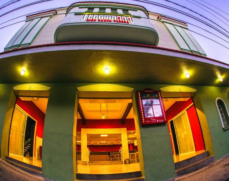 Fachada do MIS Cine Santa Tereza 