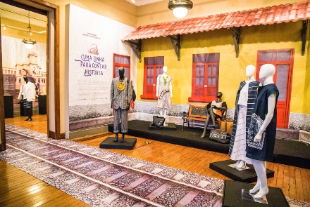 Exposição Uma linha para contar história | Vanuza Bárbara