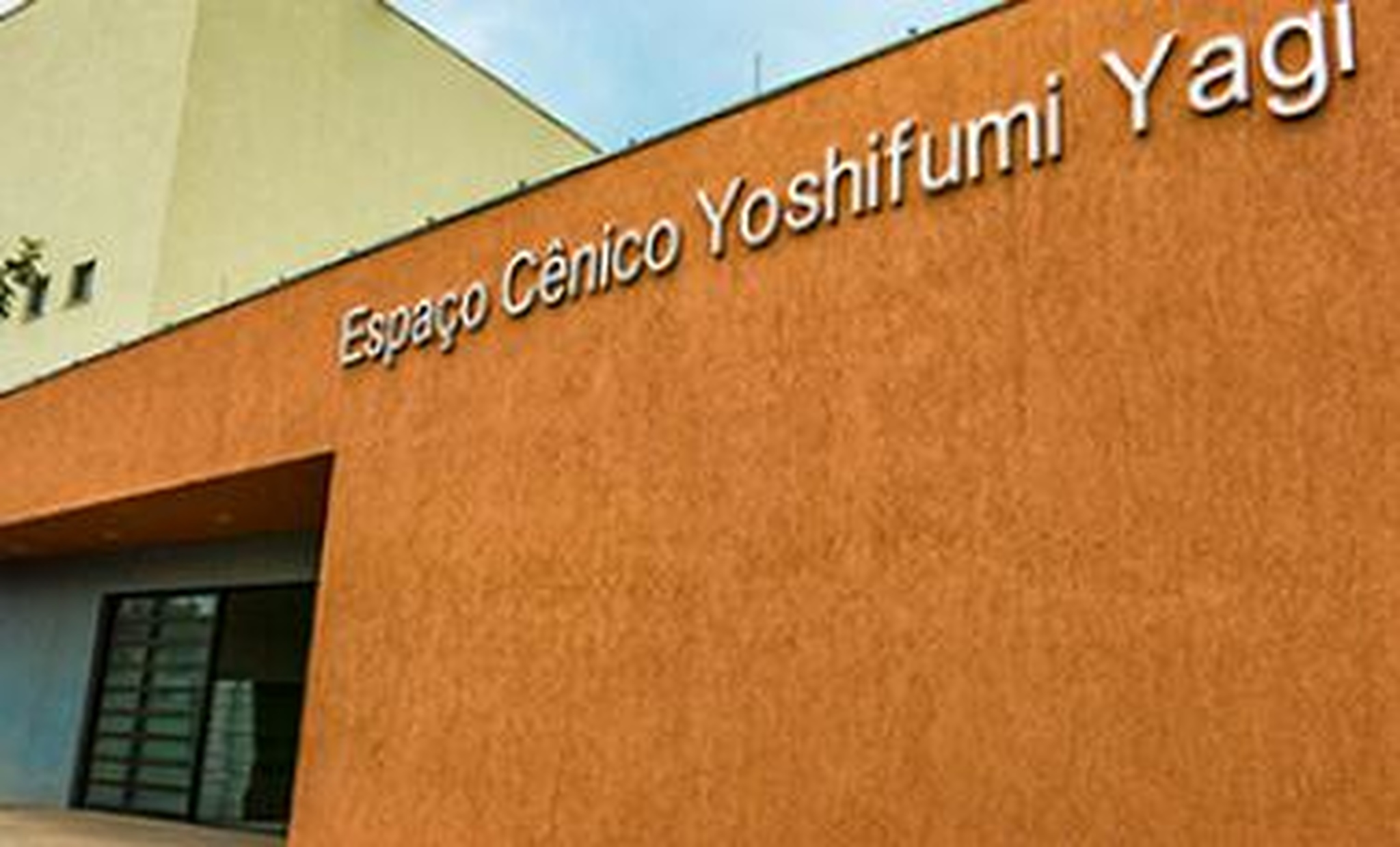 Teatro Raul Belém Machado