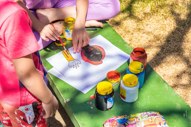 Brinquedos e Brincadeiras