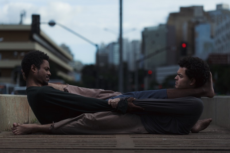 Espetáculo Chão de pequenos