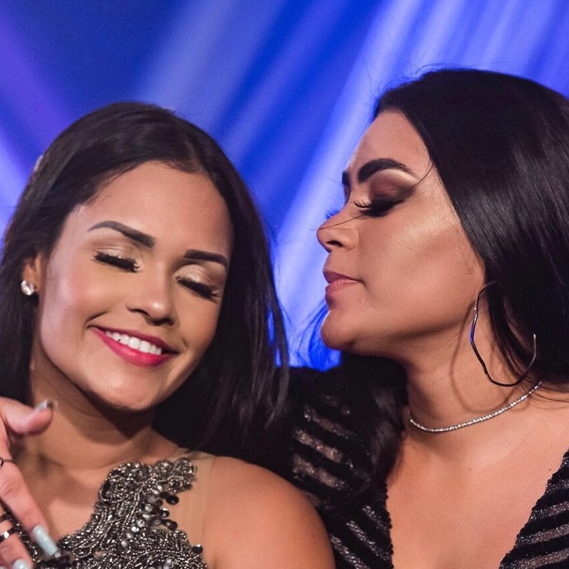 Divulgação/Facebook Lane e Mara Live: Desce mais uma - Lane e Mara