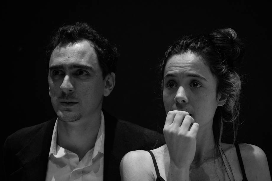 Espetáculo "As Mãos Sujas"