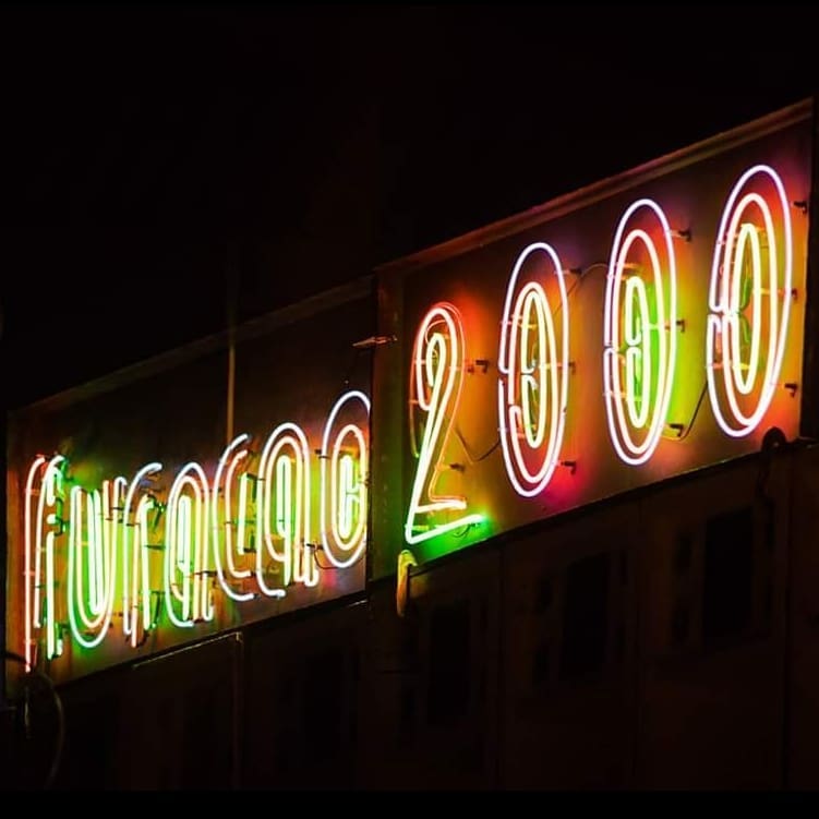 Live 2: Furacão 2000 