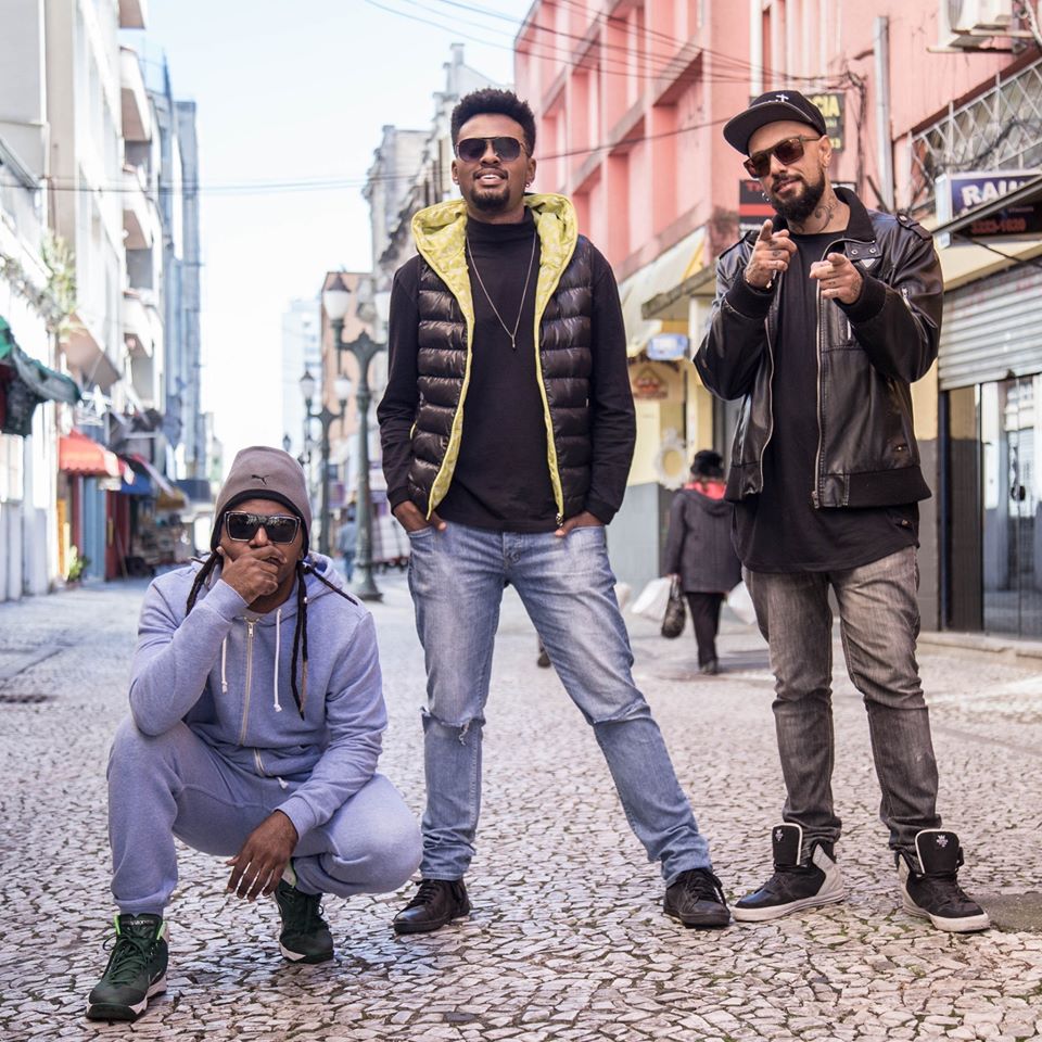 Live: Pediu pra sambar, Sambô - Grupo Sambô