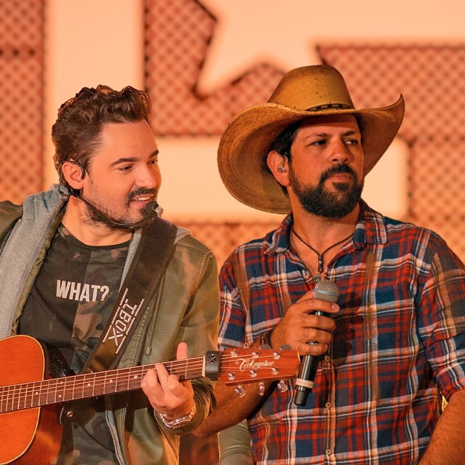 Divulgação/Facebook Fernando e Sorocaba Live: Arraiá Em Casa No Multishow - Fernando & Sorocaba, Matheus & Kauan e Xand Avião