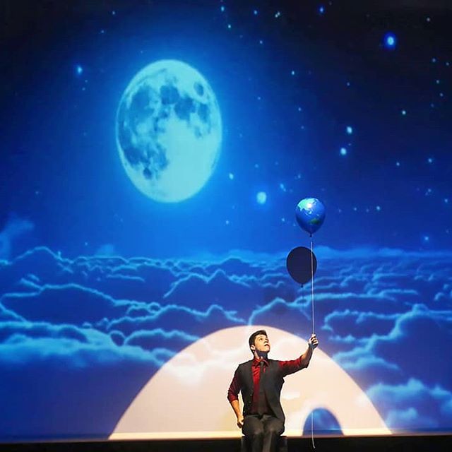 Diversão em Cena On-line - "Mágica em Casa"