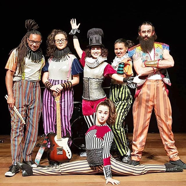 Diversão em Cena Online - "MPBaixinhos Para Todas as Idades"