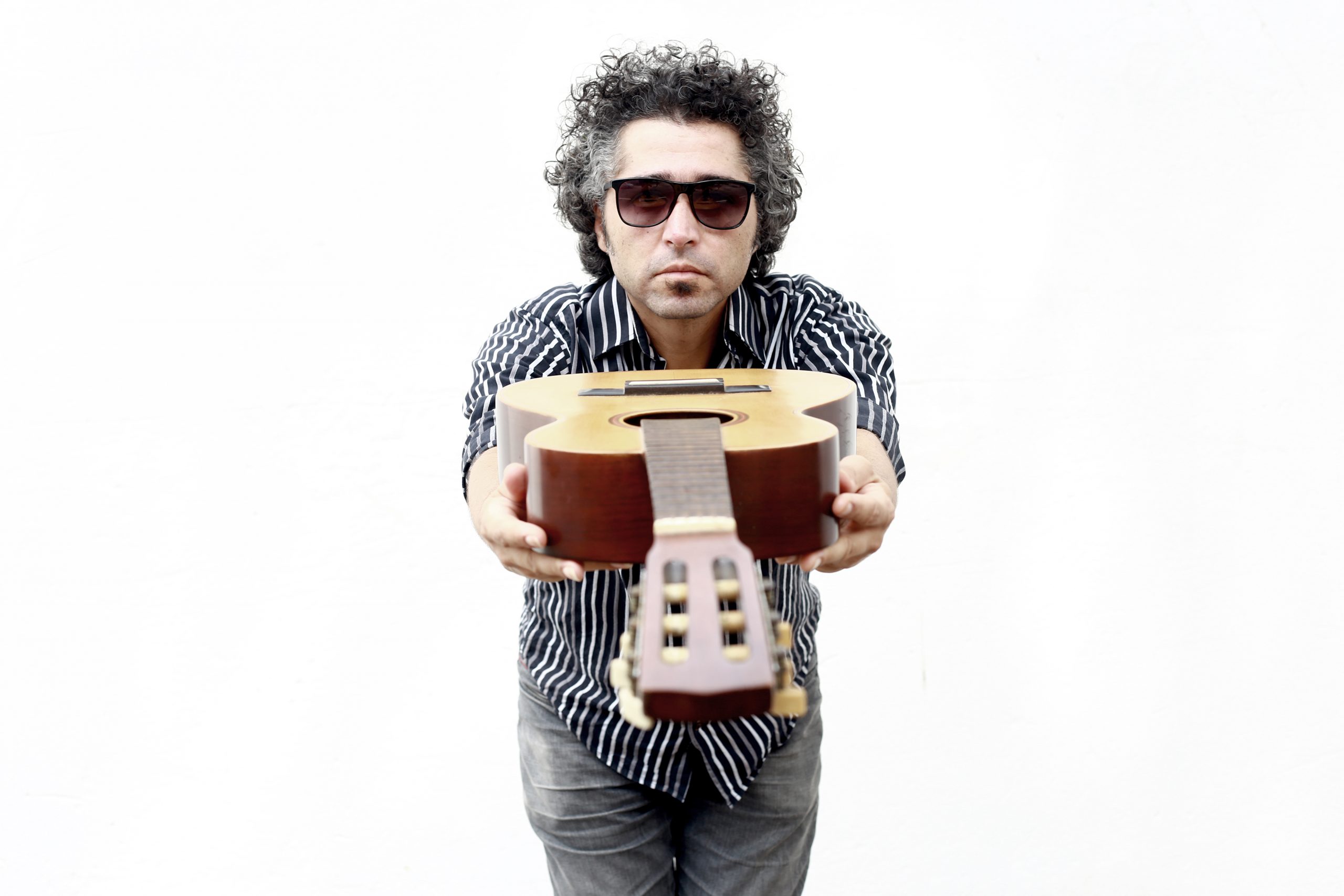 Divulgação/Jennifer Souza Canções Cimentadas com Kristoff Silva - Memorial Minas Gerais Vale