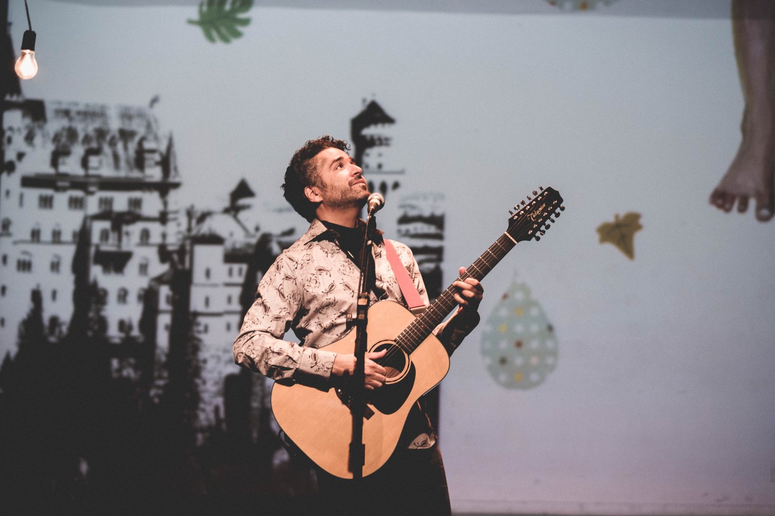 JANELA EM SILÊNCIO, COM KRISTOFF SILVA (MÚSICA) - Memorial vale