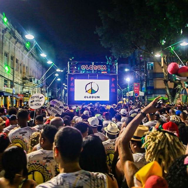 LIVE: Olodum