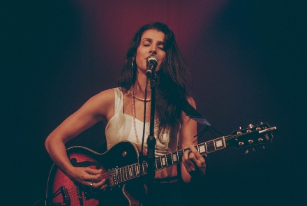  “Música no Hospital” - Flávia Ellen no show "Dengo", com Glaw Nader e Larissa Horta