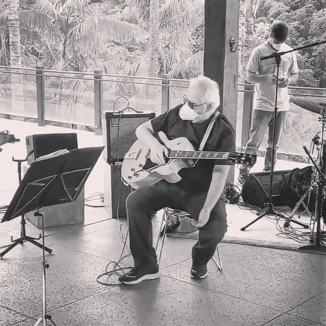 Show: "Cores" de Celso Moreira