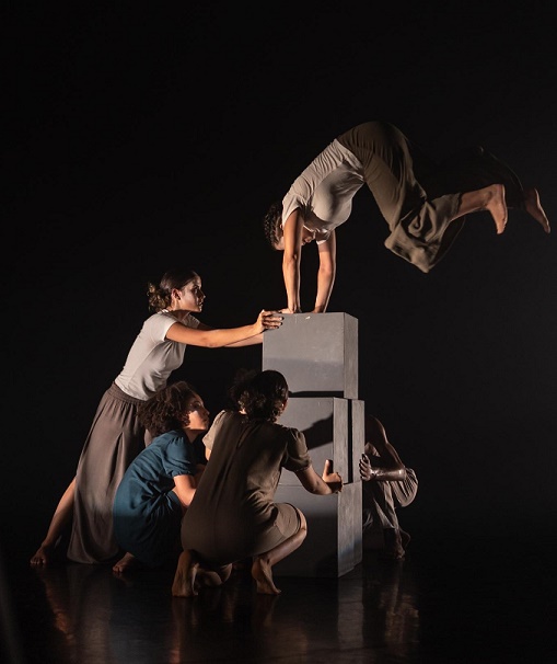 Imagem do Espetáculo Bicho no Concreto Centrípeta Turba