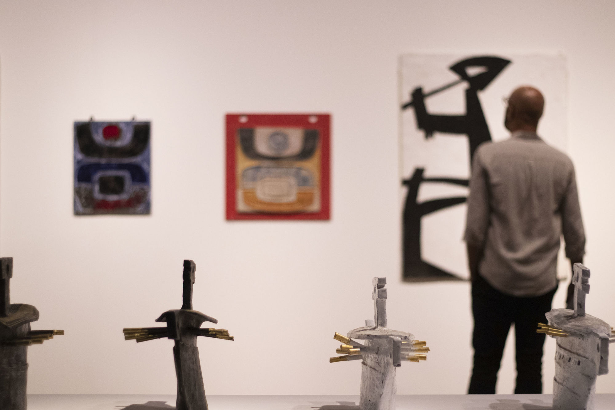  Exposição Itinerante - 34ª Bienal de São Paulo - ''Faz escuro mas eu canto''