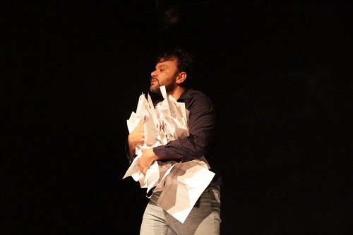 Teatro: espetáculo ADOTIVO - Coletivo Adotivo