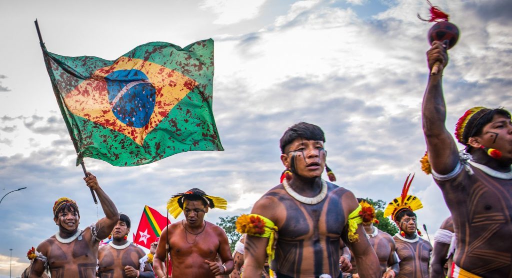 Exposição: "O Futuro é Indígena" – de Edgar Kanaykõ Xakriabá | Espaço do Conhecimento UFMG