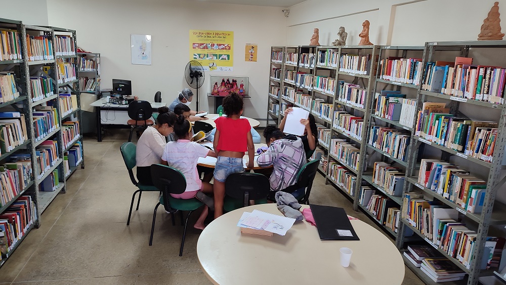 Roda de leitura na Biblioteca do Centro Cultural Alto Vera Cruz