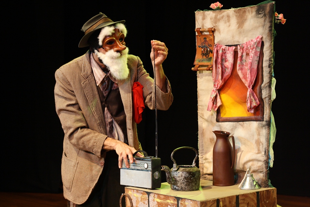 Café com Gerônimo Solo com Leo Ortiz, da Cia Valentina de Teatro