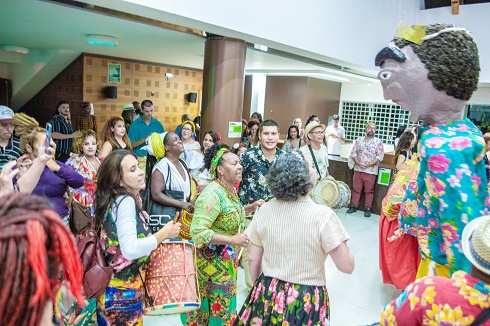 Teatro Francisco Nunes - Lançamento do livro sobre a premiação internacional CGLU da Arena da Cultura/ELA