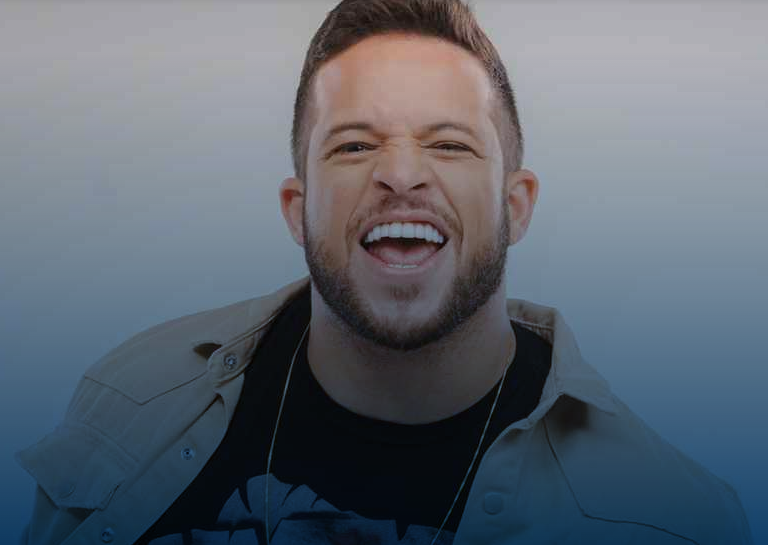 Stand-up : Flávio Andradde em “O azar é meu?”