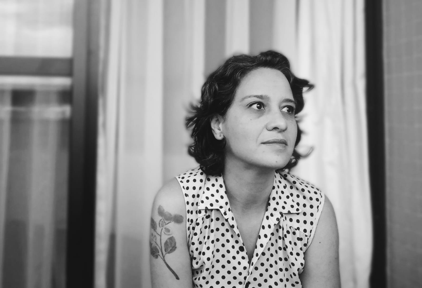 Sempre um Papo recebe a poeta Eliza Caetano