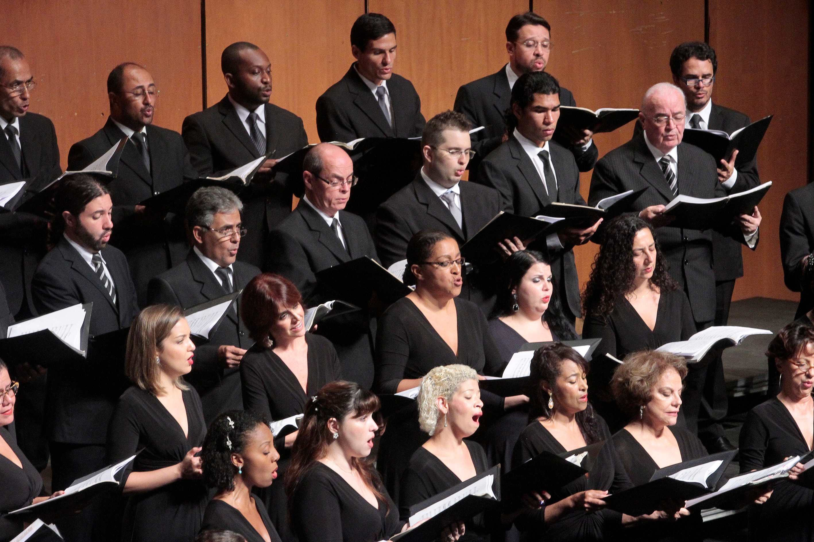 Concerto: Coral Lírico de Minas Gerais - “Noites Líricas”