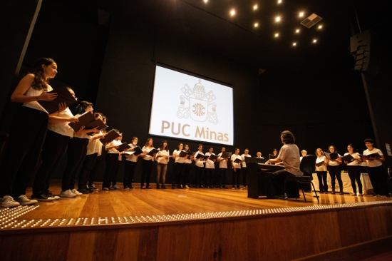 Quarta Cultural - Coral Puc Minas